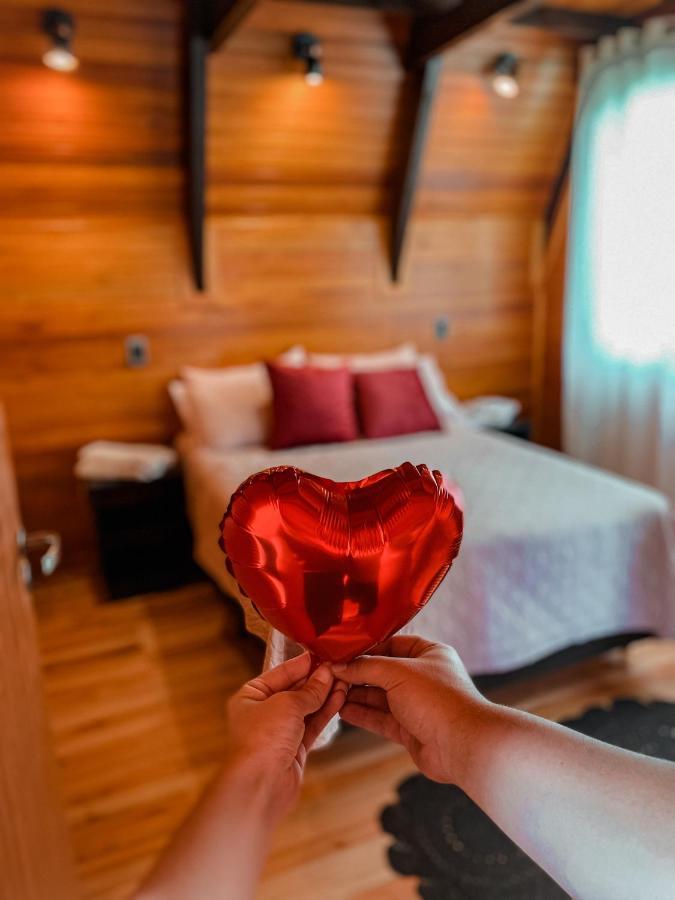 Chale Romantico Com Banheira De Hidromassagem E Lareira Distrik Bom Retiro Bagian luar foto